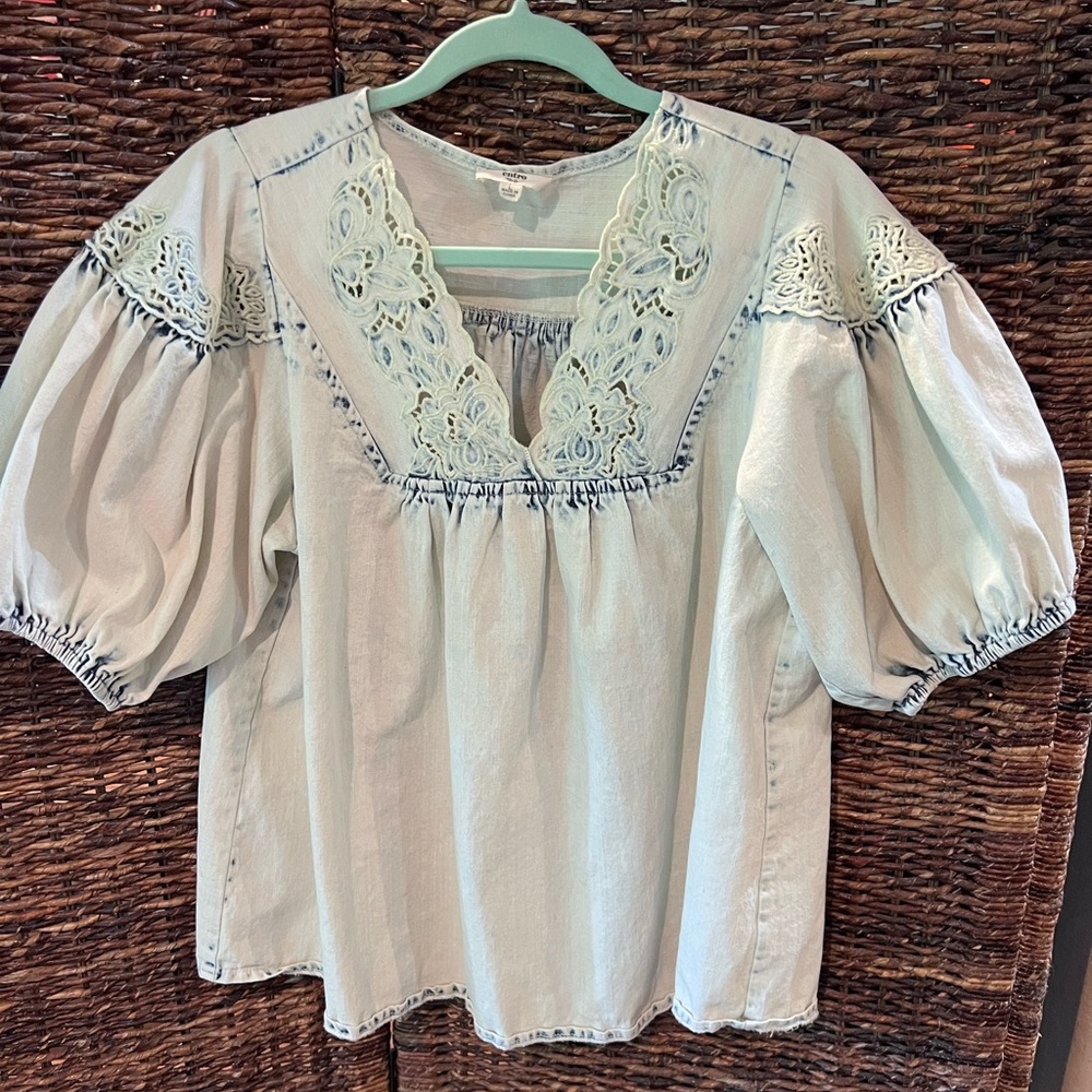 Entro Acid Washed Puff Sleeve Blouse